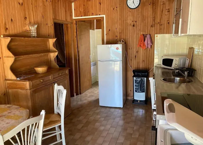 Quartier Des Pecheurs - Ref 35 *